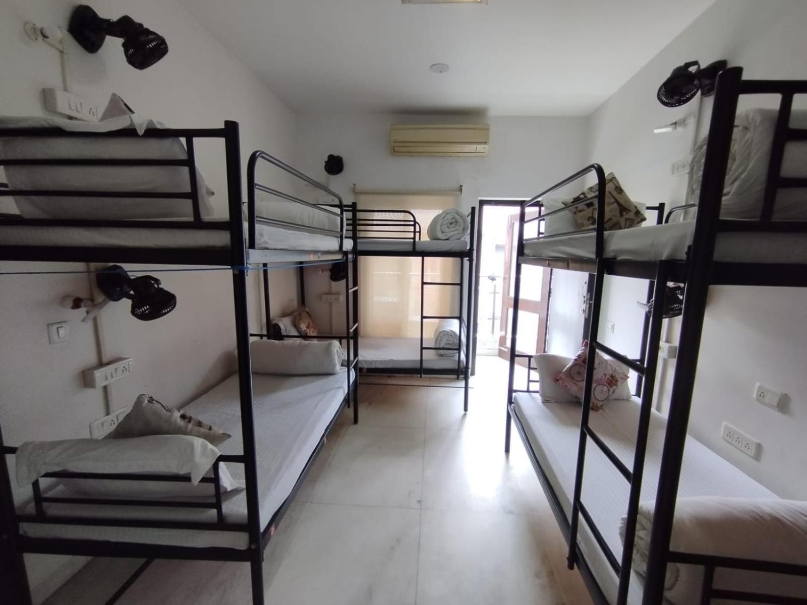 A Sleepy Fox Hostel New Delhi Eksteriør billede